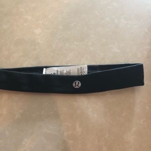 Lululemon cardio cross trainer headband NEW!